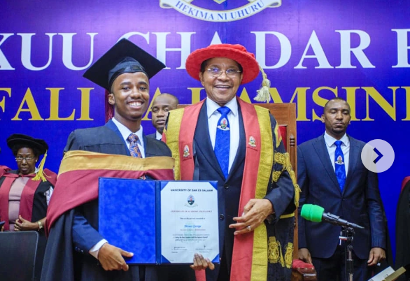 Moses George: UDSM Best Student 2024 Receiving the Certificate of Academic Excellence from the University’s esteemed Chancellor, Dr. Jakaya Mrisho Kikwete